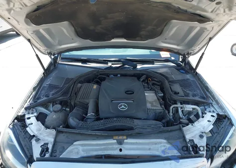 2018 Mercedes-Benz C 300 4Matic из США, поврежденный, VIN 55SWF4KB7JU270214